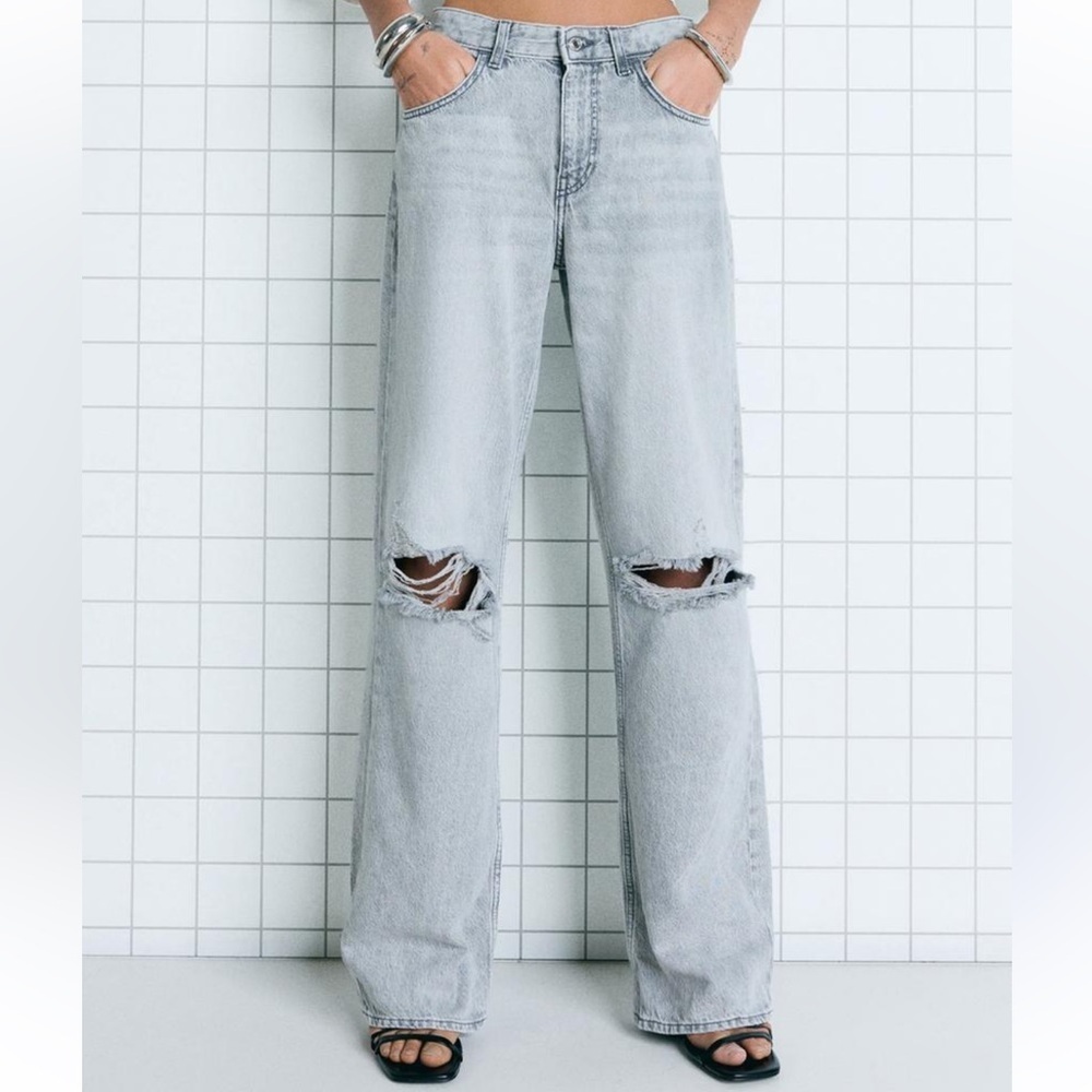 Design Lab Lord & Taylor Light Blue wide Leg Jeans distressed high waist size 31